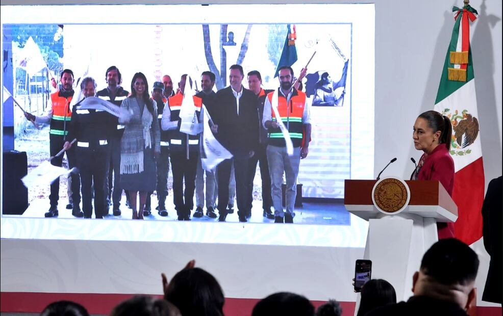 El Gobierno de México dio el banderazo del inicio de la obra del Tren Querétaro-Irapuato en su primer tramo de 30.3 kilómetros y con velocidades máximas de entre 160 y 200 km/h, el cual estará listo en 2027. Foto: Gabriel Pano/EL UNIVERSAL