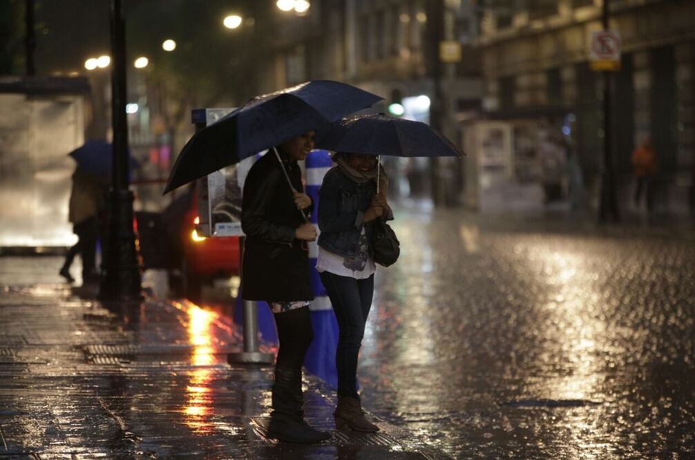 Fuertes lluvias en la Ciudad de México. Foto Juan Carlos Reyes / EL UNIVERSAL