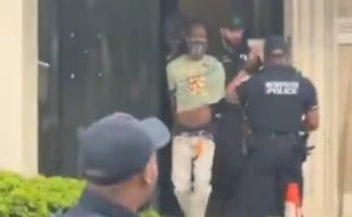 Detienen a presunto delincuente armado que ingreso al Instituto Cultural Mexicano de Washington; huía de la policía