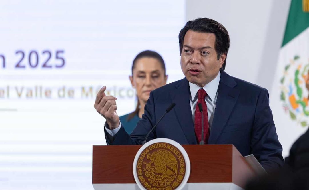 Mario Delgado, titular de la SEP, en la conferencia mañanera de la presidenta Claudia Sheinbaum, este 25 de agosto del 2025. Foto: Hugo Salvador / EL UNIVERSAL.