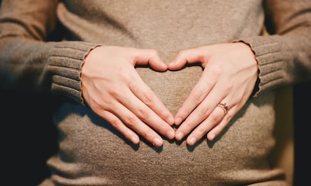 La mitad de los embarazos en el mundo no son intencionales; representan una emergencia de salud pública: ONU