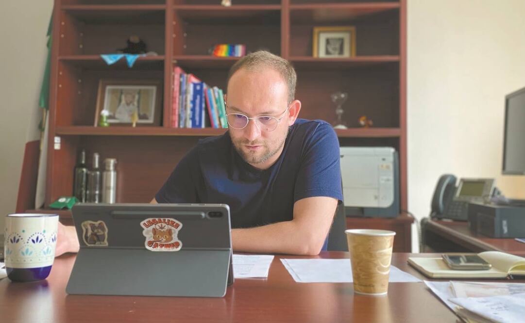 emístocles Villanueva también estuvo en contra de quitar el dictamen del orden del día. Foto: Especial.