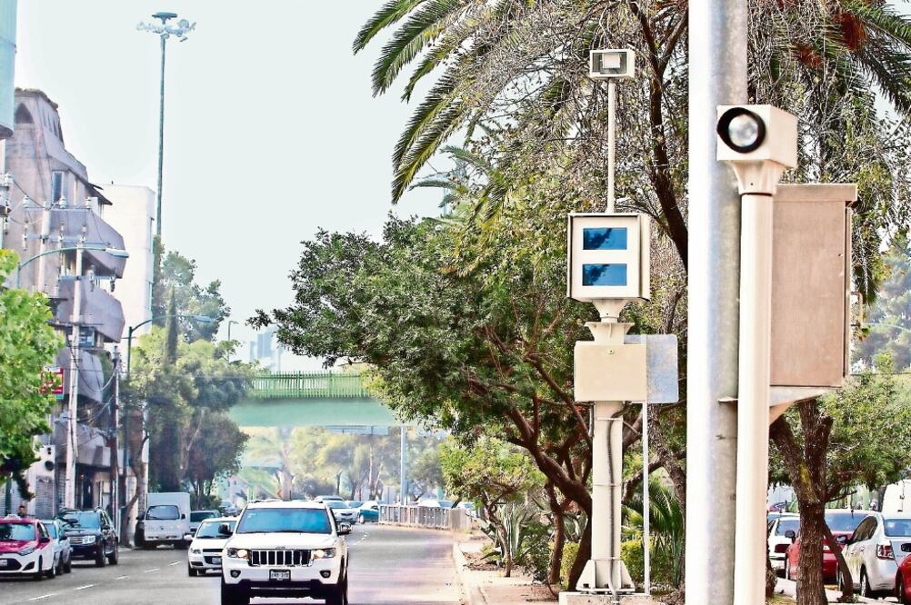 La titular de la CDHDF cuestionó el contrato del gobierno con Autotraffic, pues aseguró, se desconocen los mecanismos de control establecidos (ARCHIVO. EL UNIVERSAL)