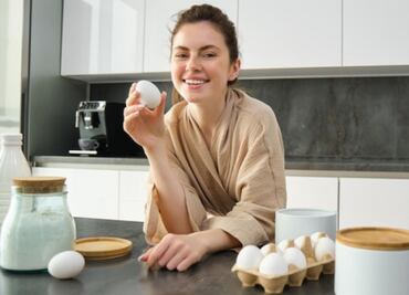 Estudiante de Harvard come 720 huevos en un mes para confirmar si aumentaba sus niveles de colesterol