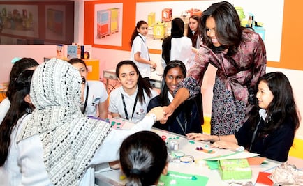 Michelle Obama defiende el derecho de las niñas a la educación 