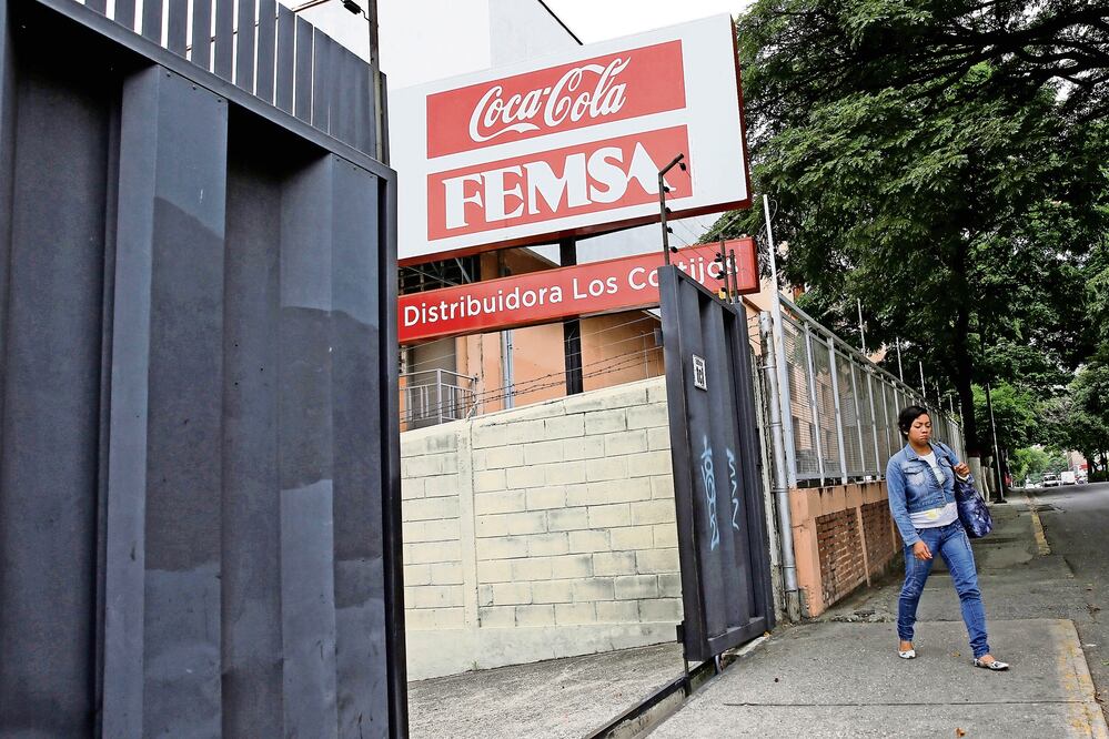 “Estamos tomando todas las medidas adecuadas para garantizar que no queden riesgos”, dijo Ian Craig, director general de Coca-Cola Femsa. Foto: Archivo / EL UNIVERSAL