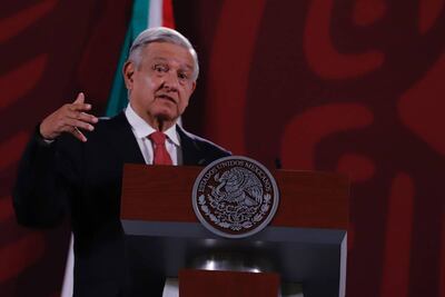"¡Zócalo, zócalo, zócalo"; AMLO garantiza total libertad para marcha en defensa del INE