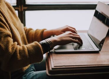 Militantes exigen a líder estatal del PAN una postura firme frente a Ley de Ciberasedio; piden defender la libertad de expresión