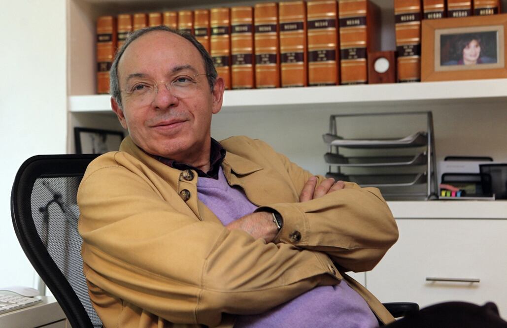 Héctor Aguilar Camín‏ invita a los seleccionados nacionales de futbol a relajarse y “cojer”. Foto: Archivo/EL UNIVERSAL