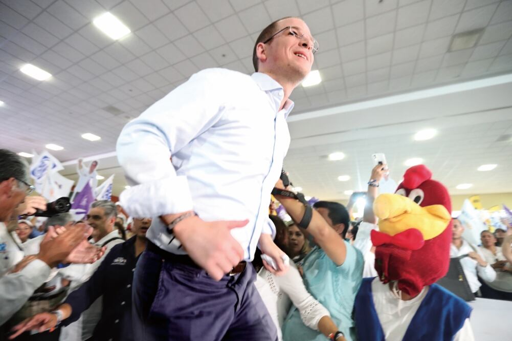 El candidato presidencial de la coalición Por México al Frente, Ricardo Anaya Cortés, durante un mitin con simpatizantes en Culiacán, Sinaloa (ARIEL OJEDA. EL UNIVERSAL)