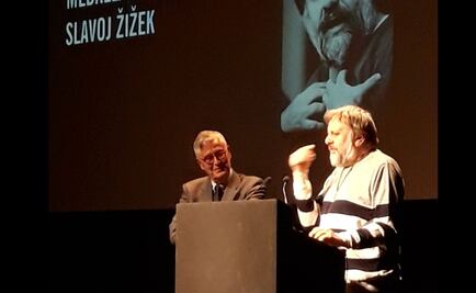 Las mujeres tienen derecho a cosificarse: Slavoj Zizek
