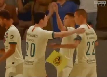 América remonta y elimina a Chivas de la eLiga MX