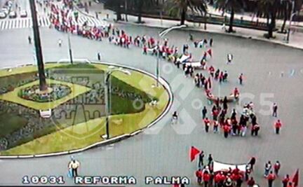 Manifestantes afectan vialidades en el centro capitalino