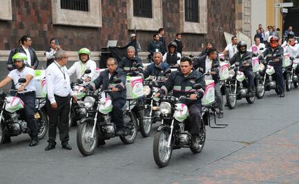 Delfina Gómez renueva motos de carteros del Edomex para apoyar su labor