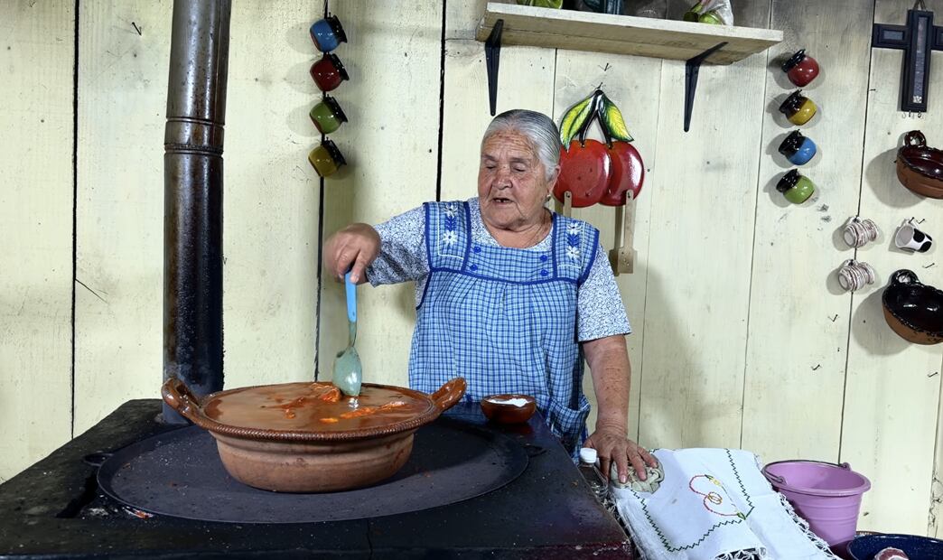 También puedes usar esta birria para preparar tacos. Foto: Captura de pantalla / YouTube "De Mi Rancho a Tu Cocina"