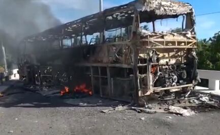 Transportistas suspenden servicio en Petatlán y Zihuatanejo por violencia