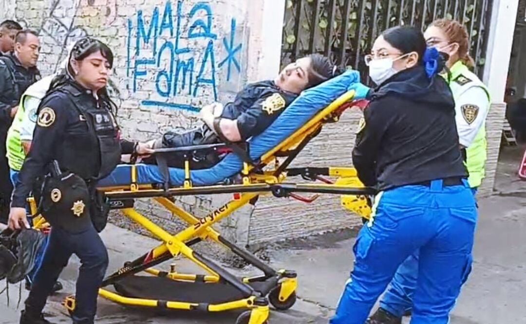 Detienen a dos por robo de motocicleta en Azcapotzalco; policía resulta herida. Foto: Especial