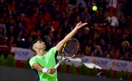 Carlos Alcaraz conquista a los mexicanos con una divertida victoria ante Tommy Paul