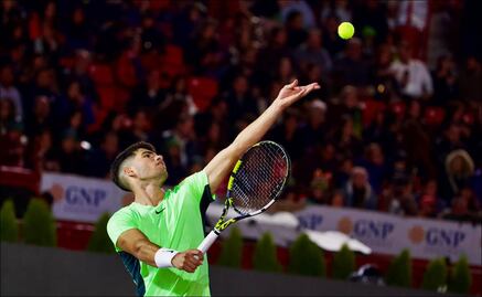 Carlos Alcaraz conquista a los mexicanos con una divertida victoria ante Tommy Paul