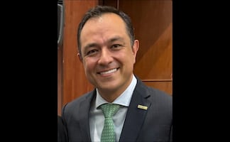 Tras 3 décadas de militancia, Américo Zuñiga renuncia al PRI-Veracruz; fue líder estatal y alcalde de la capital 