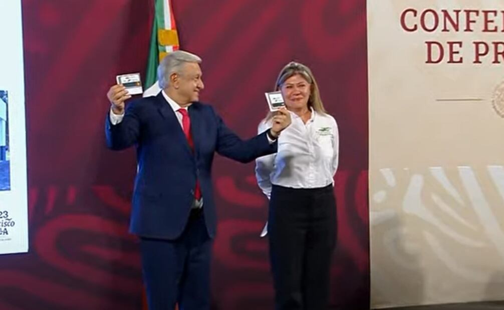 AMLO presume las Tarjetas de Financiera Rural para el envío y recepción de remesas. Foto: Captura de pantalla