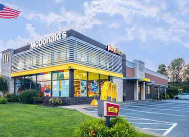 McDonald’s da marcha atrás a prácticas de diversidad, equidad e inclusión; se enfocará en “hacer crecer el negocio”