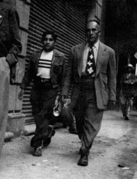 Cuando la ropa se heredaba entre familiares