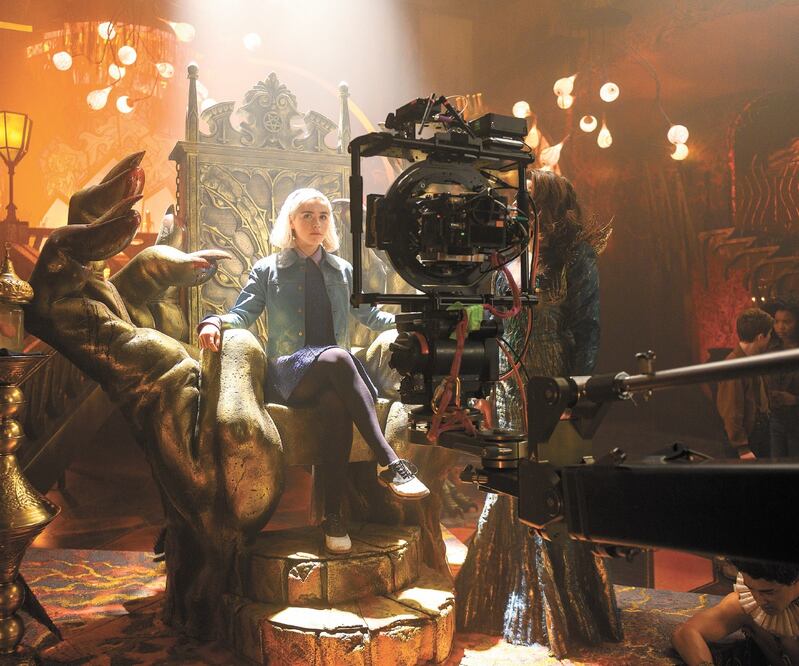 La serie sobre la bruja adolescente estrena temporada. Fotos: NETFLIX