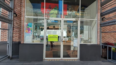 Por adeudos de pagos, cortan agua al centro comercial La Cúspide en Naucalpan