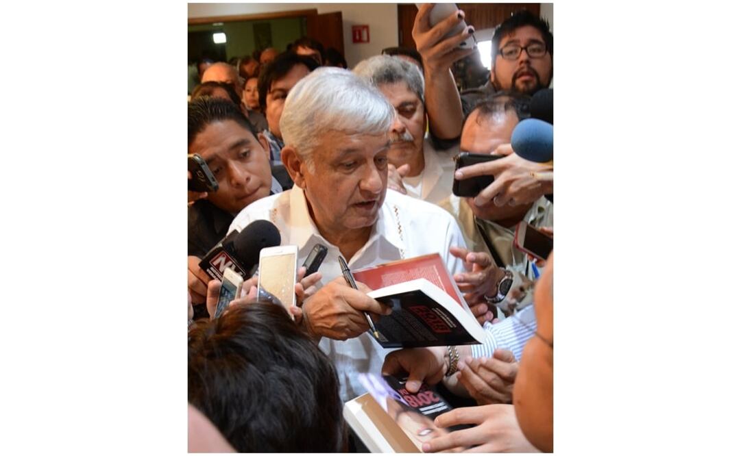 El Líder Nacional del Movimiento de Regeneración Nacional , Andrés Manuel Lopez Obrador. (Patricia Morales/ EL UNIVERSAL)