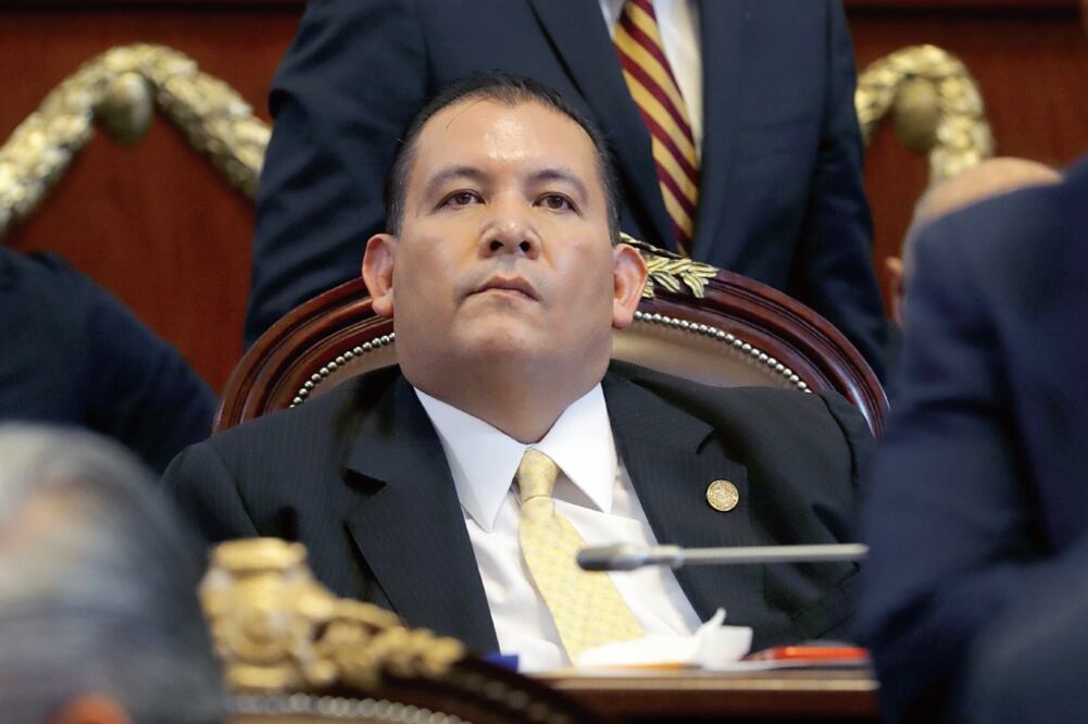 La Suprema Corte ordenó la consignación del diputado local Manuel Ballestero s por desacato cuando fue delegado en Venustiano Carranza. (JUAN BOITES. EL UNIVERSAL)