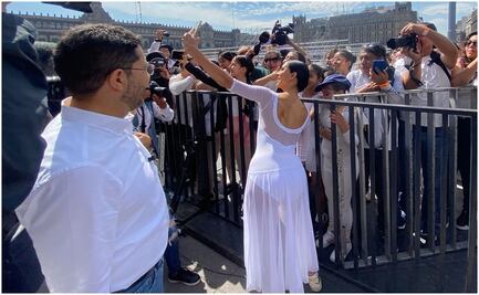 Martí Batres presume clase masiva de ballet: “en el mundo jamás se había dado una clase como esta”