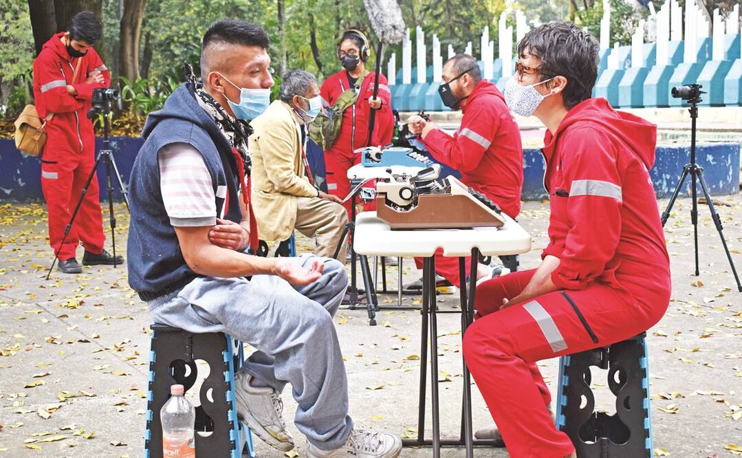 En "La máquina de los finales perdidos", los protagonistas puede elegir tener desenlaces alternativos. Foto: CORTESÍA BORDERLINE TEATRO