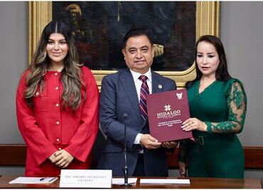 Entregan a Congreso de Hidalgo Paquete Hacendario 2025; priorizan grupos vulnerables, mujeres y diversidad sexual