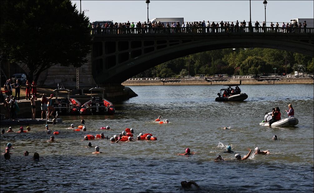 Por segundo día consecutivo cancelan los entrenamiento en el río Sena - Foto: Xinhua