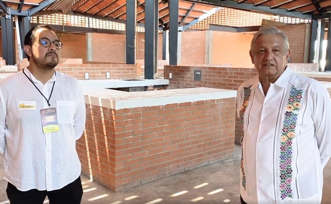 El presidente López Obrador visitó la construcción del mercado de Bahía de Banderas, Nayarit. Foto: Captura de pantalla