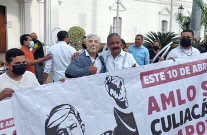 Realizan caravana en Culiacán para apoyar a AMLO en consulta sobre revocación de mandato