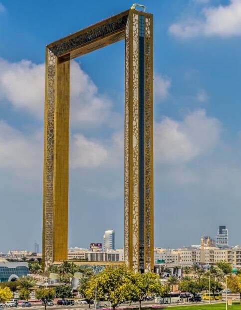 5 edificios únicos, extravagantes y emblemáticos de Dubái