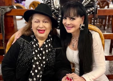 Maribel Guardia felicita a su hermana, la madre que ganó tras la muerte de su verdadera mamá