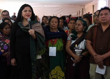 Para Toledo, "menos homenajes y más acciones": Frausto