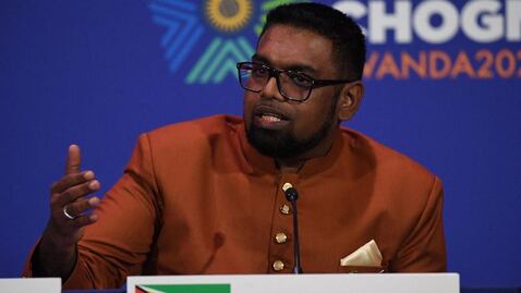 Presidente de Guyana dice que controversia fronteriza con Venezuela "no está en discusión"