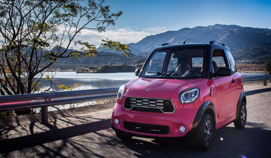 Conoce a Tito, el auto eléctrico que promete ser barato y completamente personalizable 