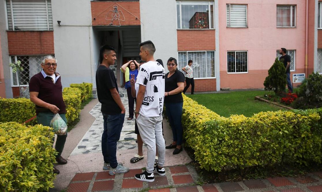 Usuarios en redes sociales reportaron que el sismo se sintió "fuerte" en varias ciudades, entre ellas Bogotá (Foto: Reuters)