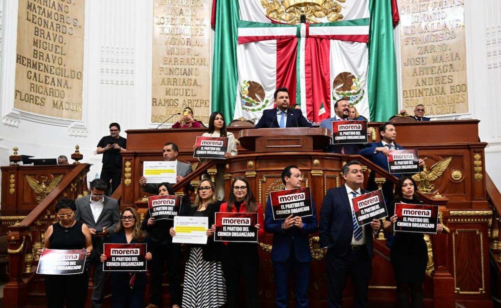 Morena impulsa regulación de viajes legislativos; PRI y PAN acusan censura en el Congreso CDMX.
Foto: Especial.