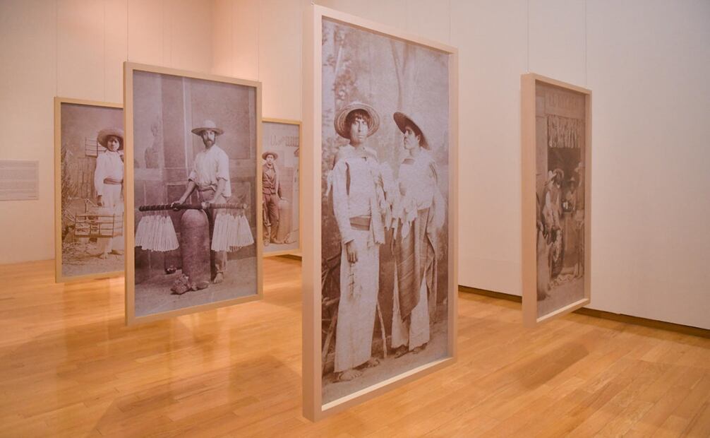 Exposición "Mirar al otro. Álbumes de México". Foto: Arte & Cultura del Centro Ricardo B. Salinas Pliego