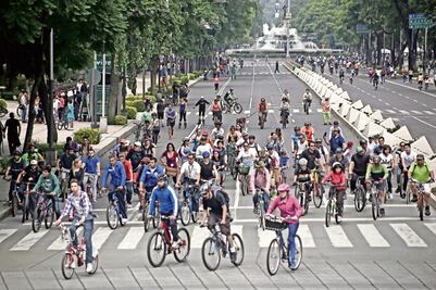 Con rifas y música celebran paseo ciclista