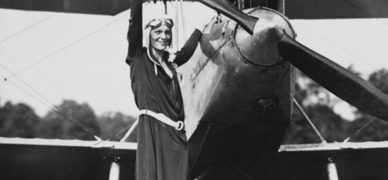 El explorador que halló el Titanic busca avión de Amelia Earhart