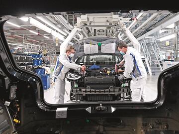 Secretaría de Economía destaca inversión extranjera en la industria automotriz