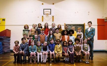 Pasteles, niños y perros en "Kiwi", nuevo video de Harry Styles