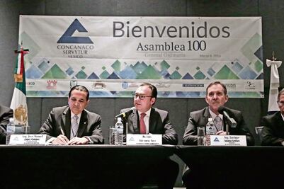 Pemex va a regularizar pagos con proveedores: Videgaray